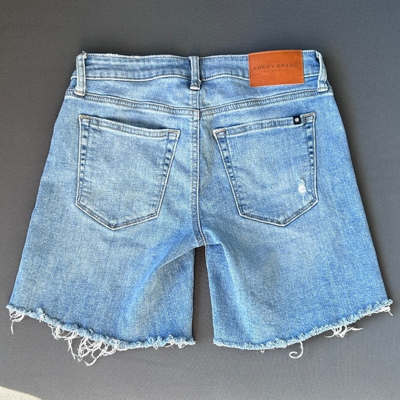 Lucky brand denim shorts - Picture 4 of 5